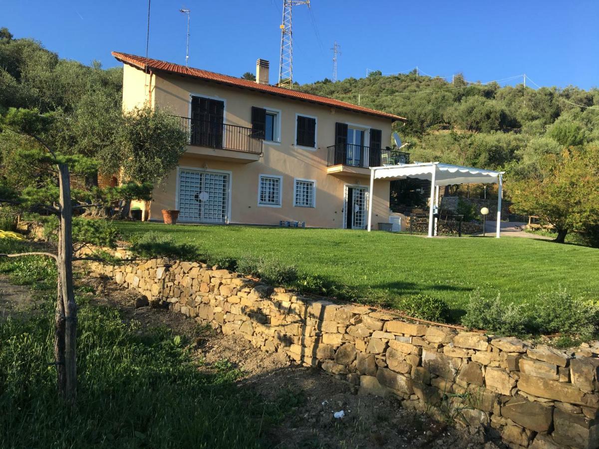 Agriturismo Oltrealmare Civezza Exteriör bild